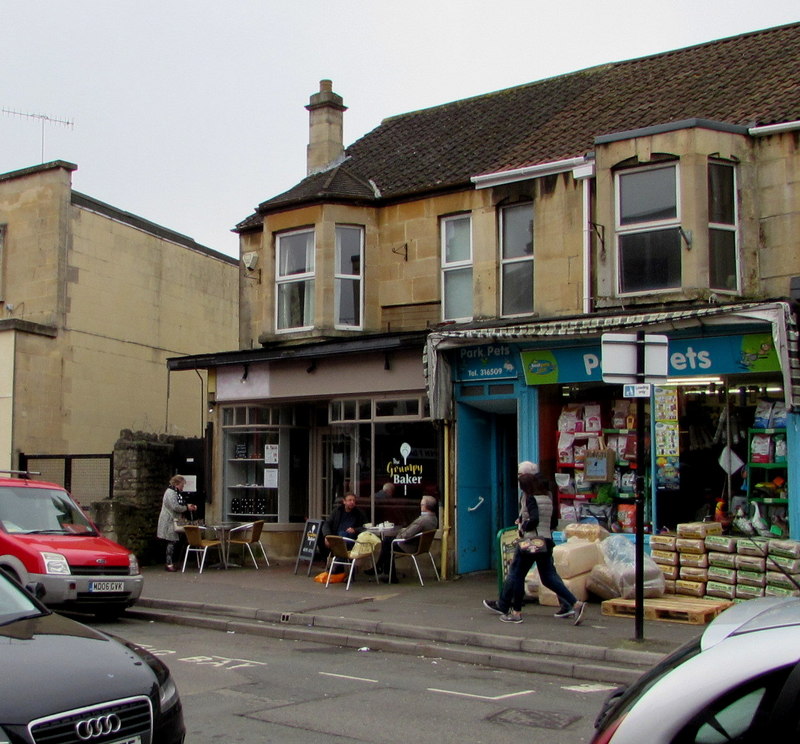 Grumpy Baker, Moorland Road, Oldfield Park, Bath - geograph.org.uk - 5311015.jpg