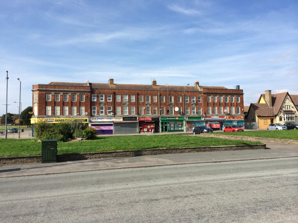 Shops at Southmead - geograph.org.uk - 4169367.jpg