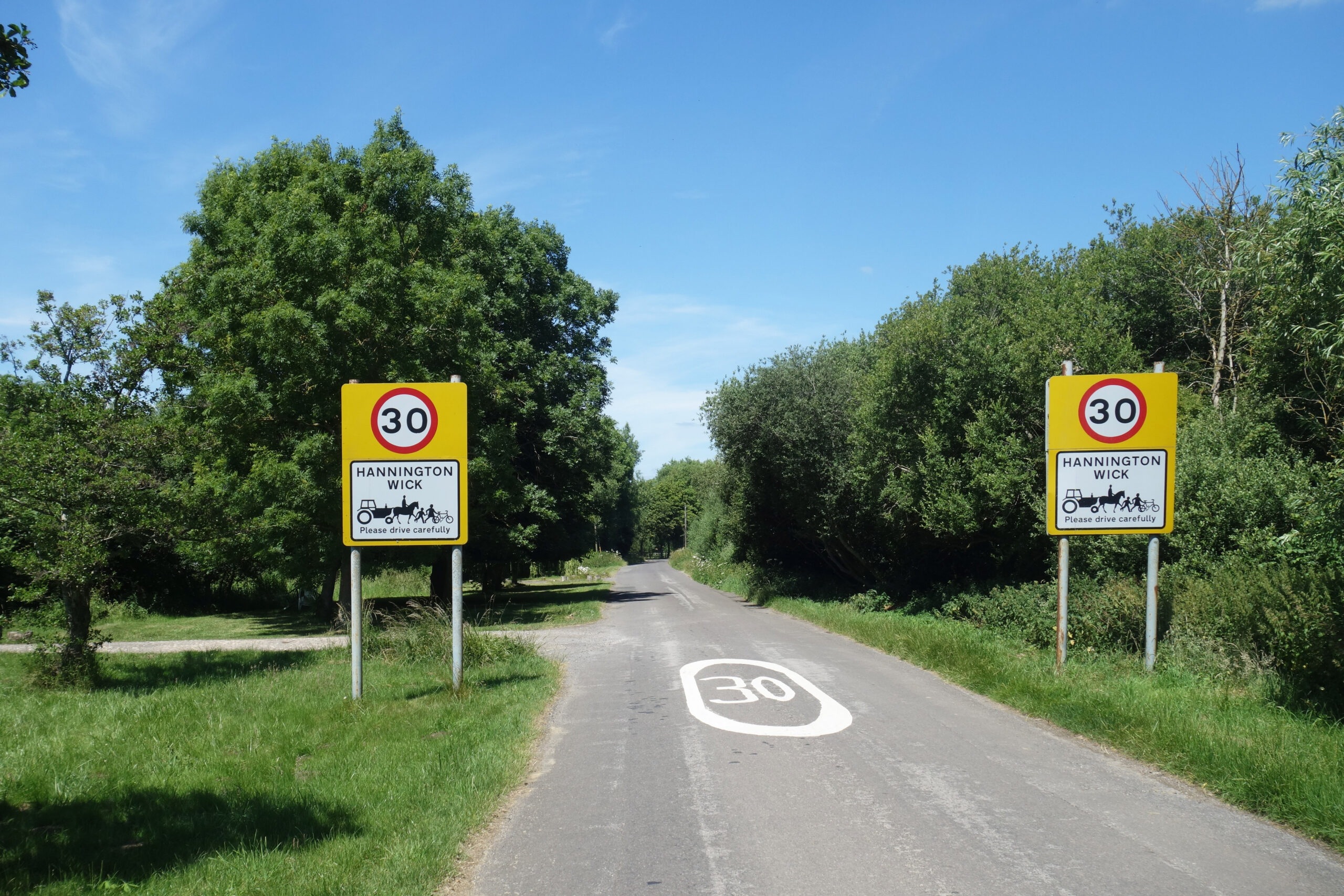 Road into Hannington Wick