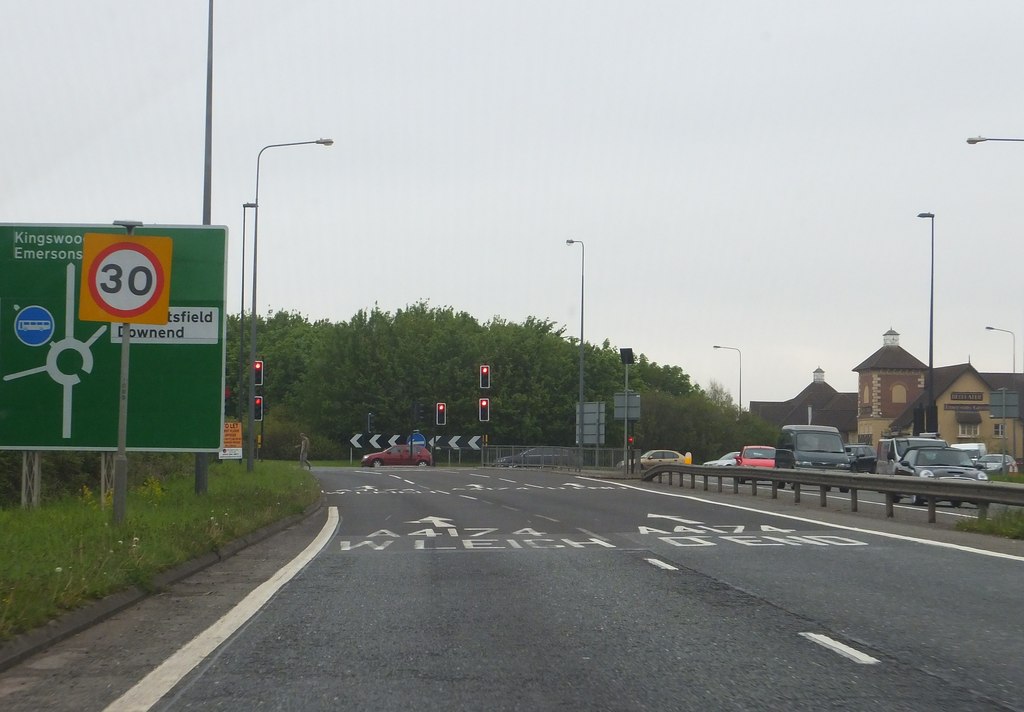 Lyde Green Roundabout - geograph.org.uk