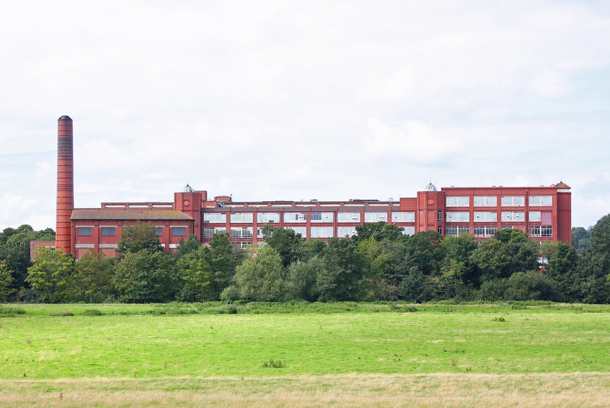 Factory at Keynsham - geograph.org.uk