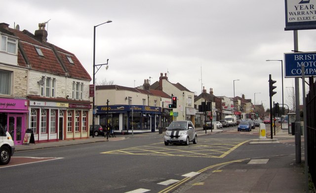 Fishponds Road at Ridgeway - geograph.org.uk
