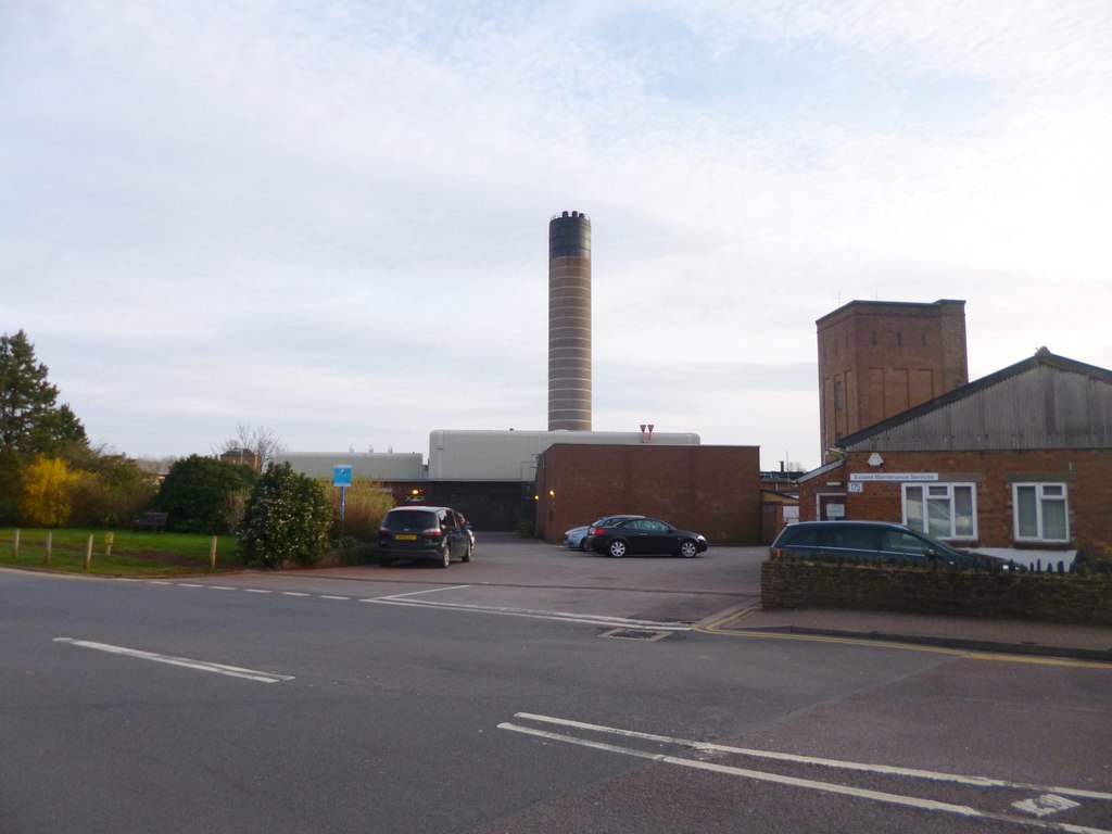Frenchay, chimney - geograph.org.uk