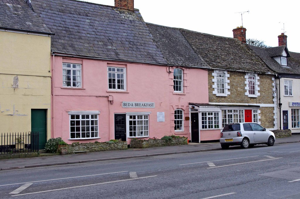 Homes in Highworth