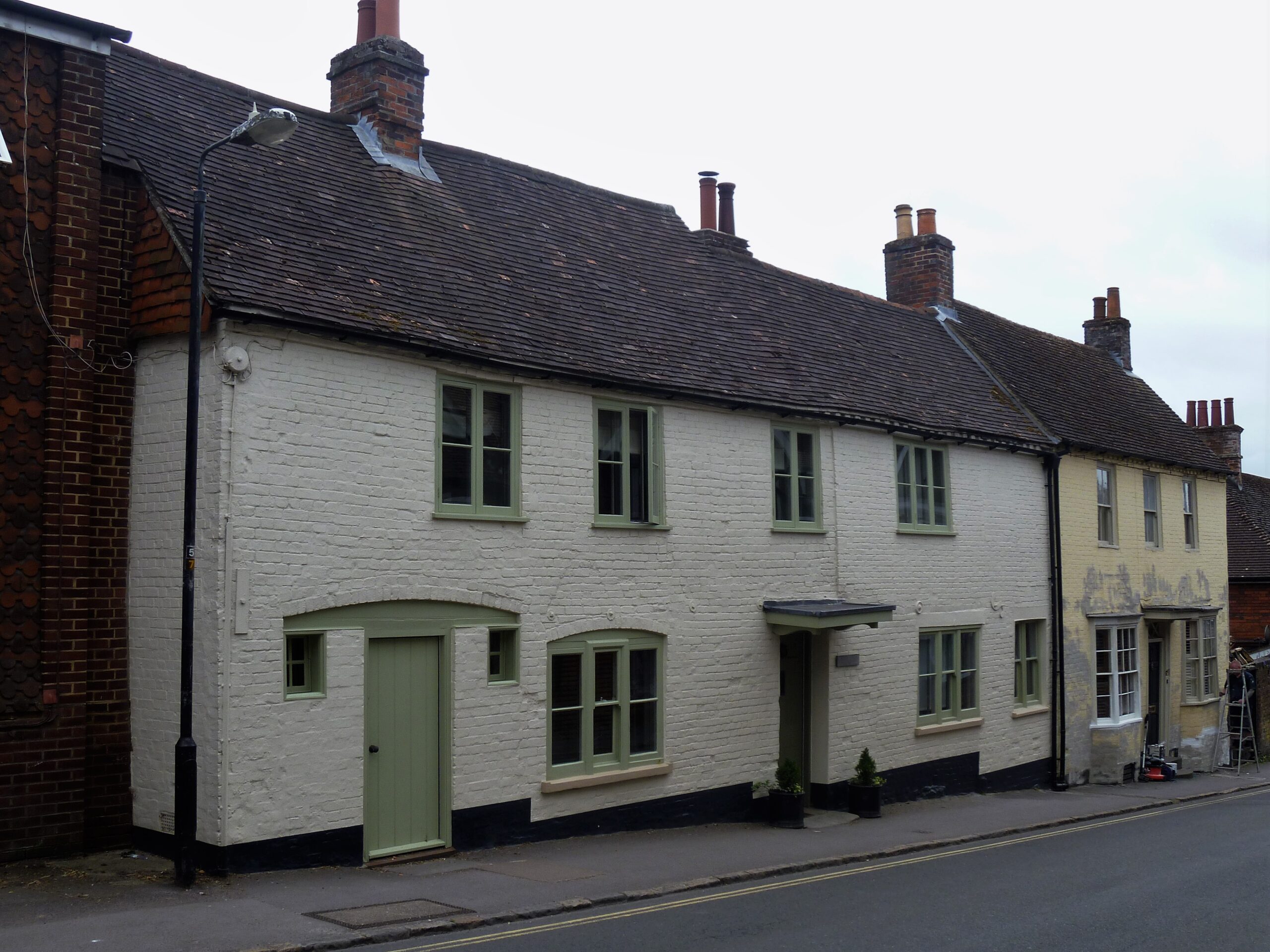 Houses in Marlborough