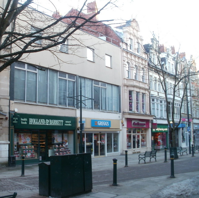 Newport : Commercial Street shops