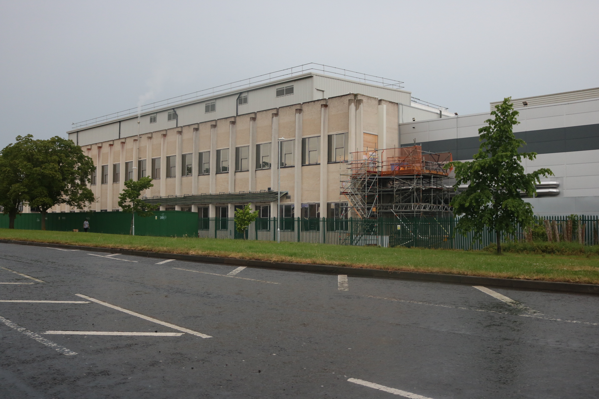Patheon offices on Dorcan Way, Swindon