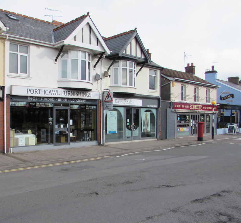Porthcawl Furnishings, Porthcawl - geograph.org.uk - 5010215.jpg