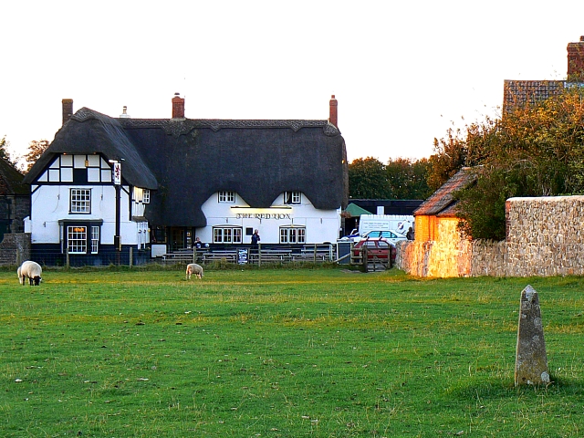 Red Lion pub, Avebury, Wiltshire - geograph.org.uk - 567387.jpg