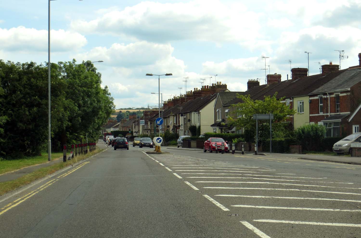 Swindon Road into Wroughton