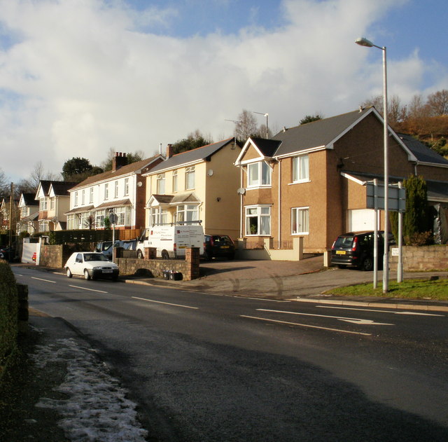 Usk Road houses, Pontypool Houses on the north side of Usk Road near the junction with The Highway. Looking west in the direction of Pontymoel.